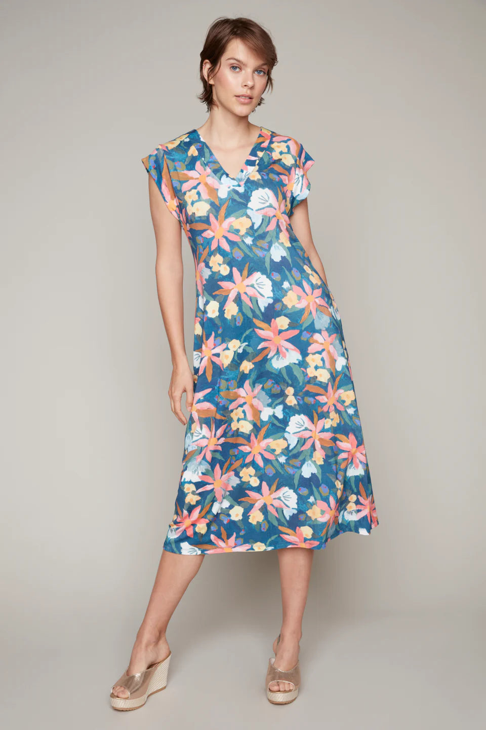 Carre Noir v-neck abstract floral print dress with flutter sleeves