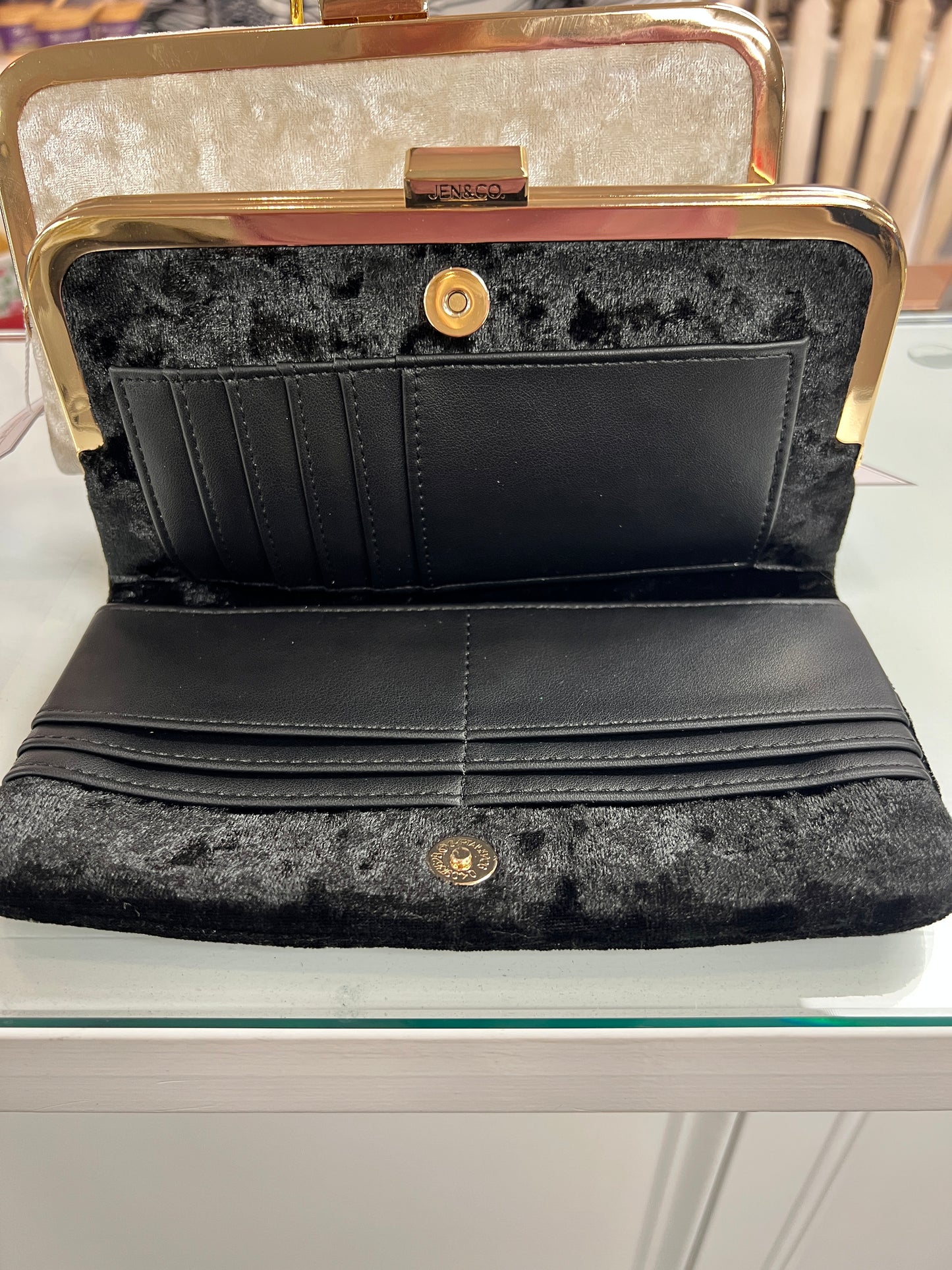 Jen & Co Sue Velvet Wallet Pouch