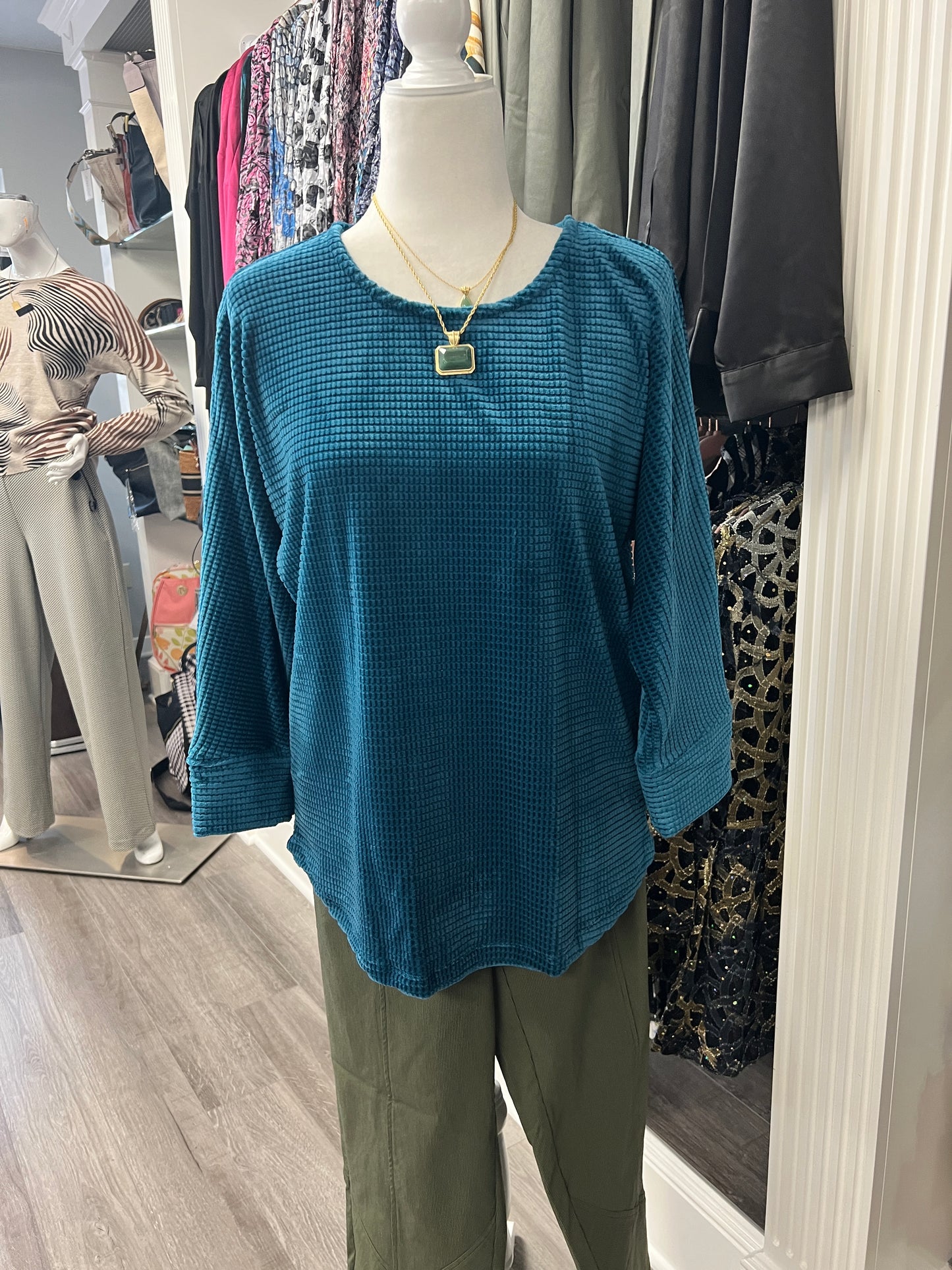 Carre Noir Velour Top Teal