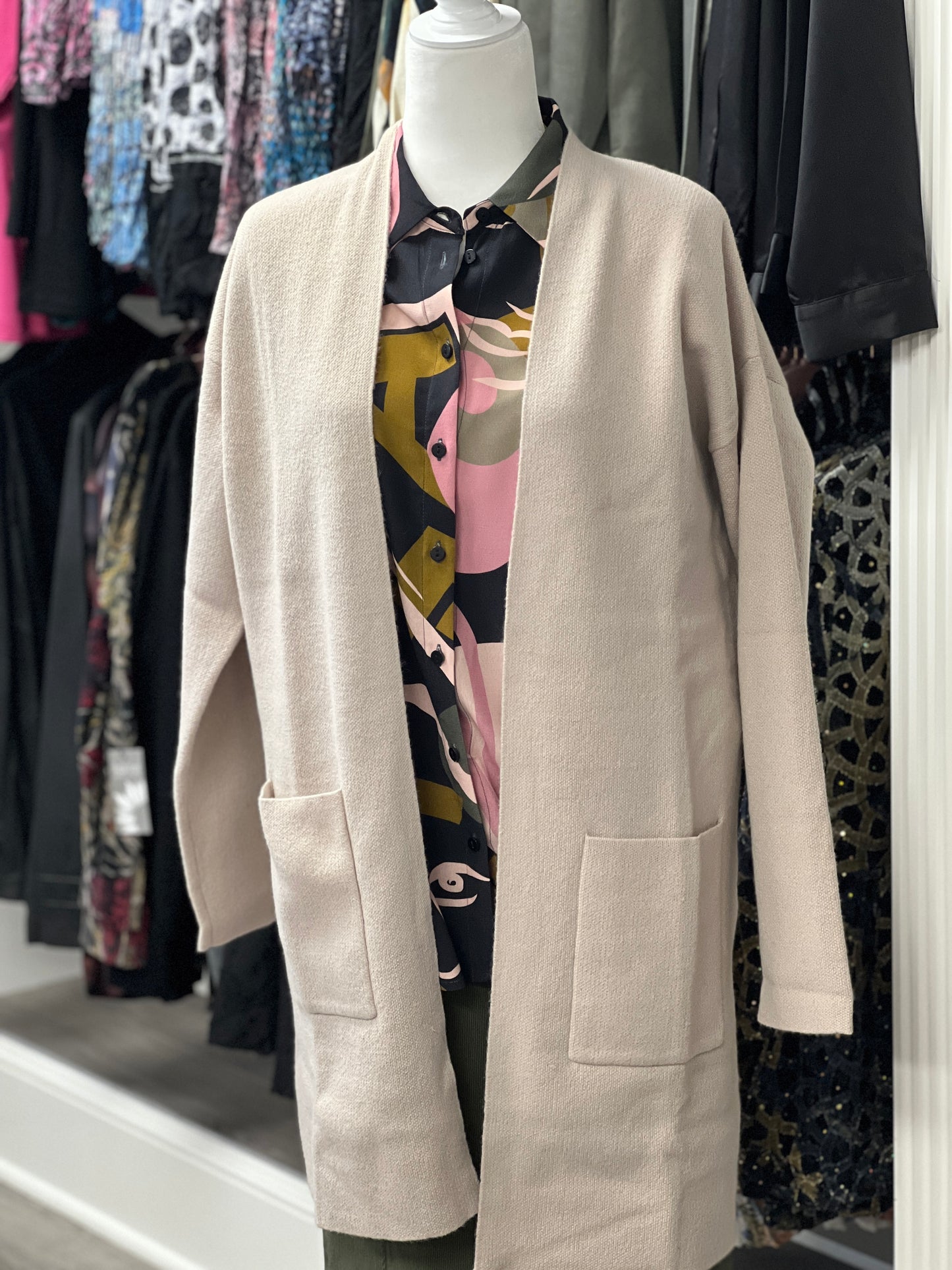 Carre Noir Open Cardigan Beige