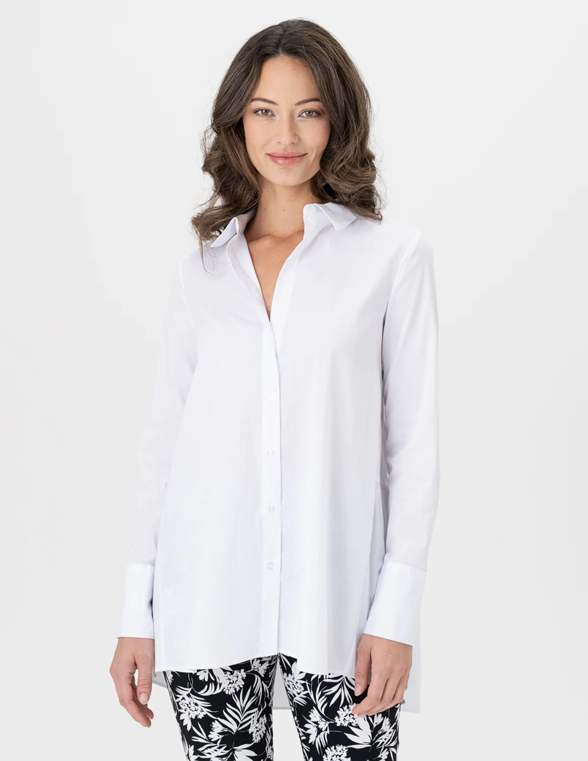 Renuar White Ruffle Back Blouse