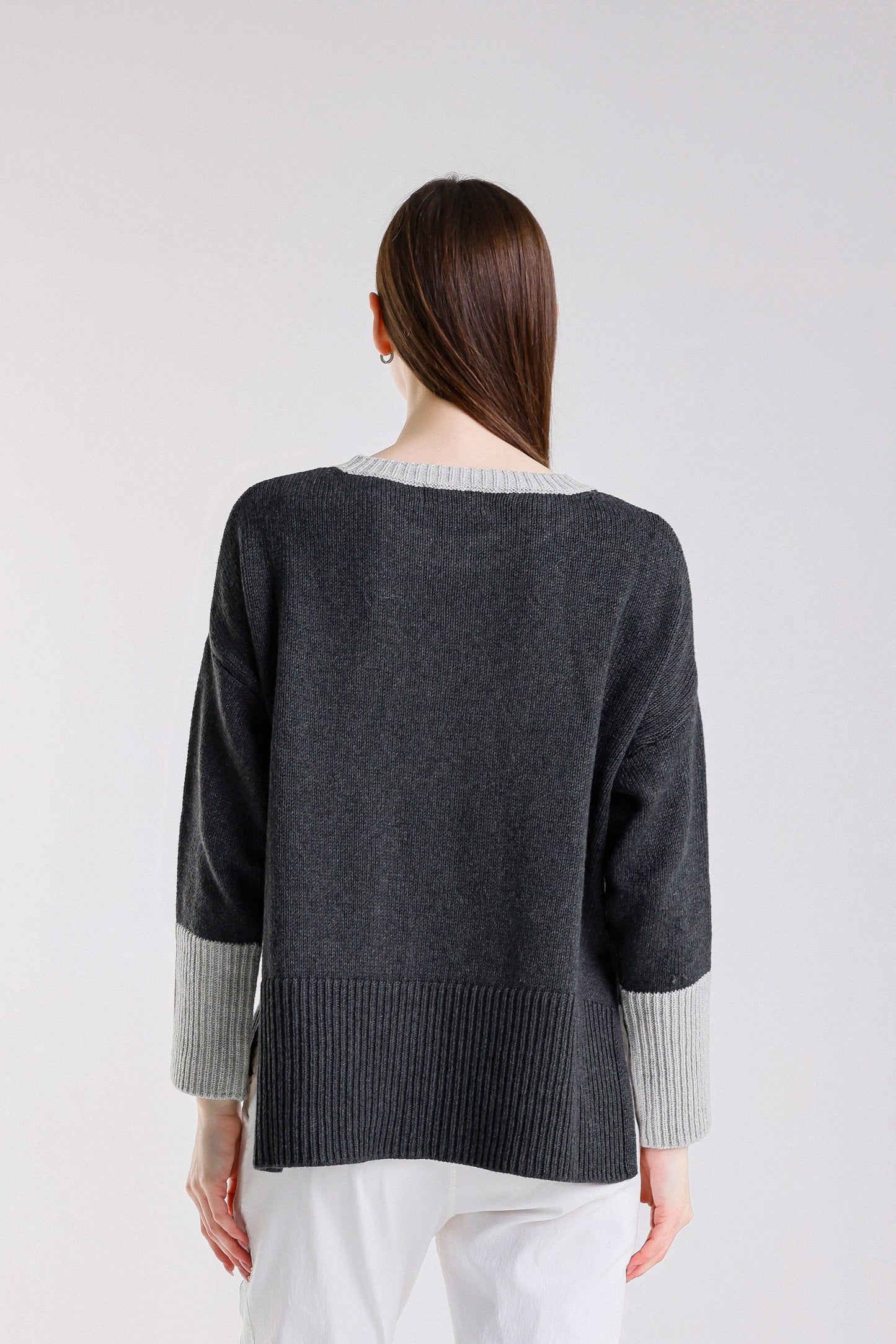 Lisbeth Contrast Neck Hi/Low Sweater (BLS915)