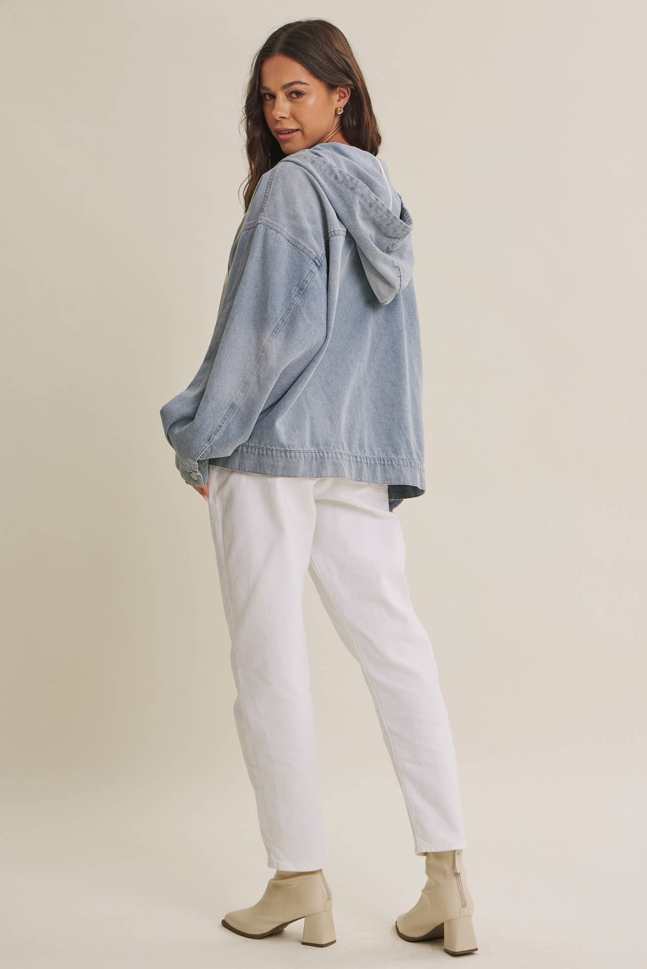 CRAVING COMFORT MINERAL-WASHED DENIM HOODED PULLOVER