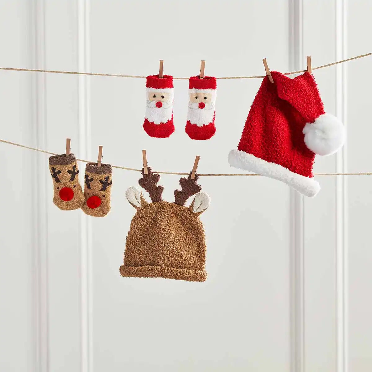 Mud Pie Santa hat and Sock set