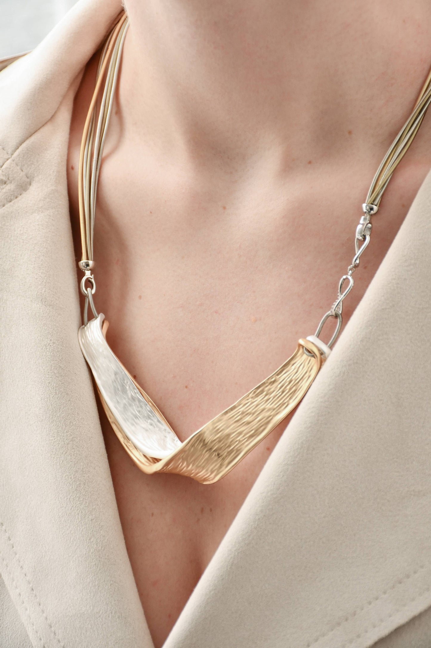 L61K-SHORT Short Short Silver/Bronze/Gold Multi Strand Wire