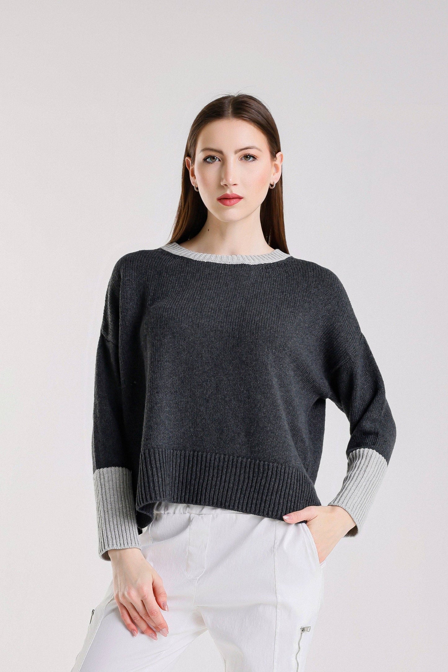 Lisbeth Contrast Neck Hi/Low Sweater (BLS915)