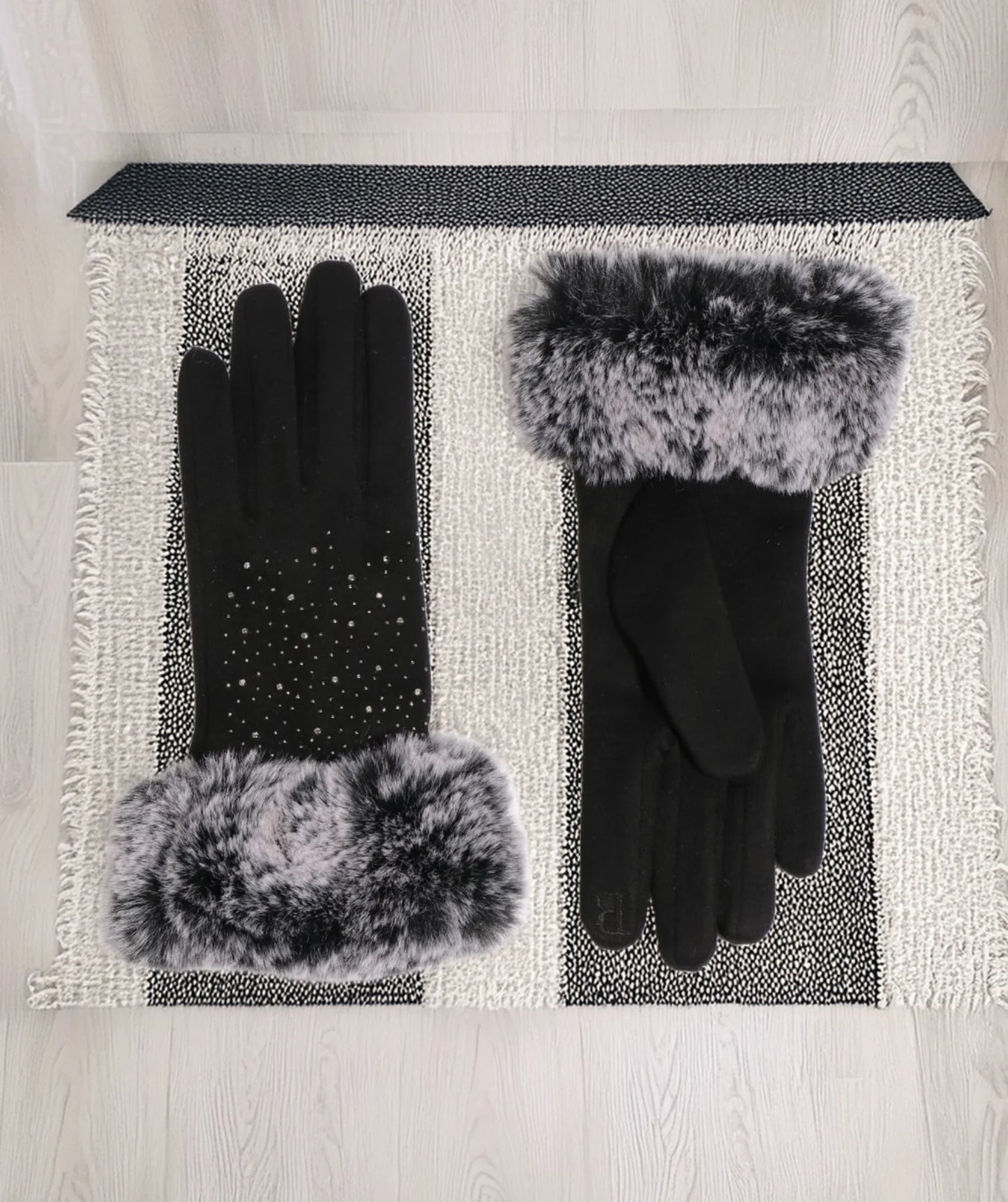 Damson Embellished Gloves