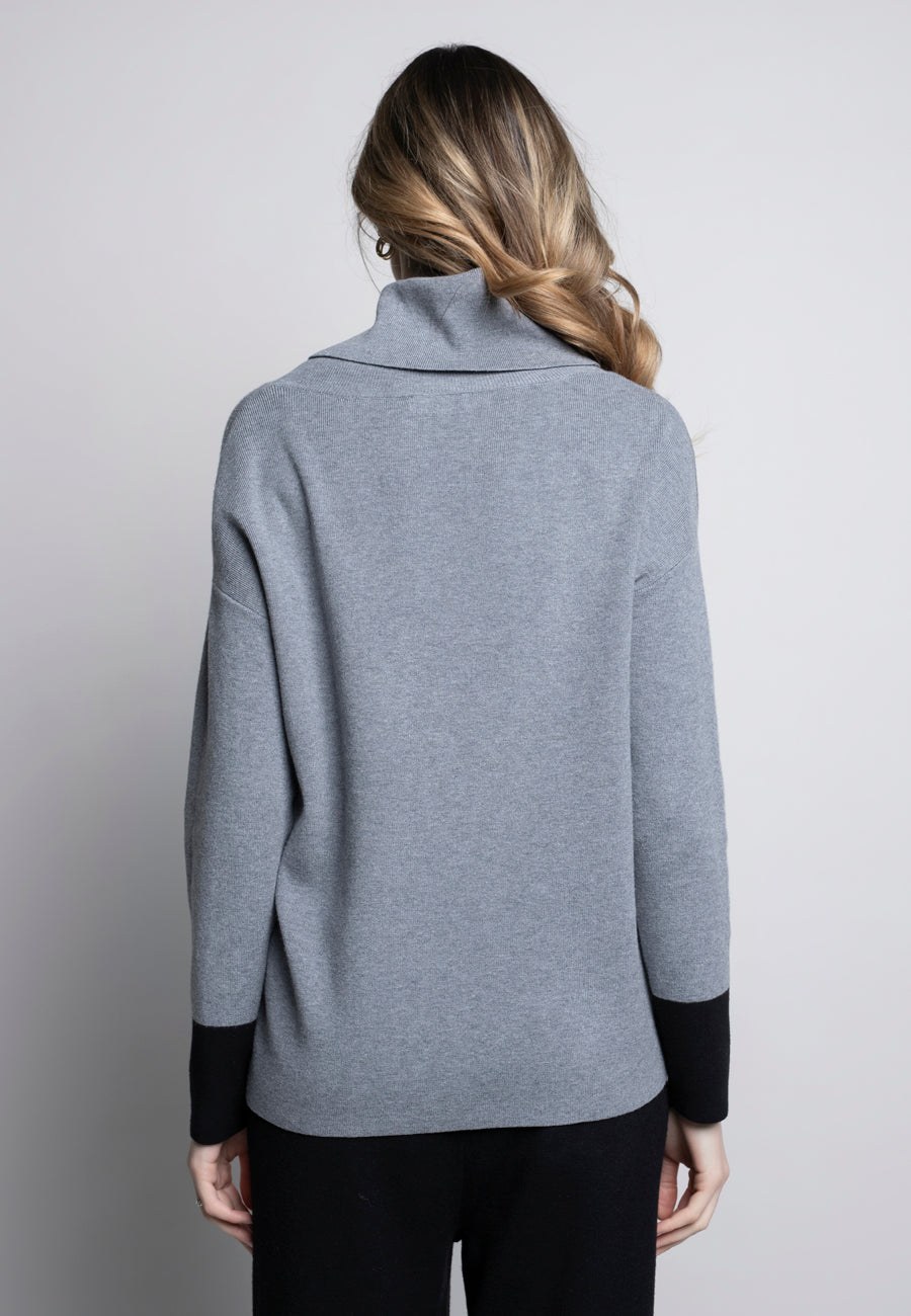 Picadilly Black Trim Top in Gray