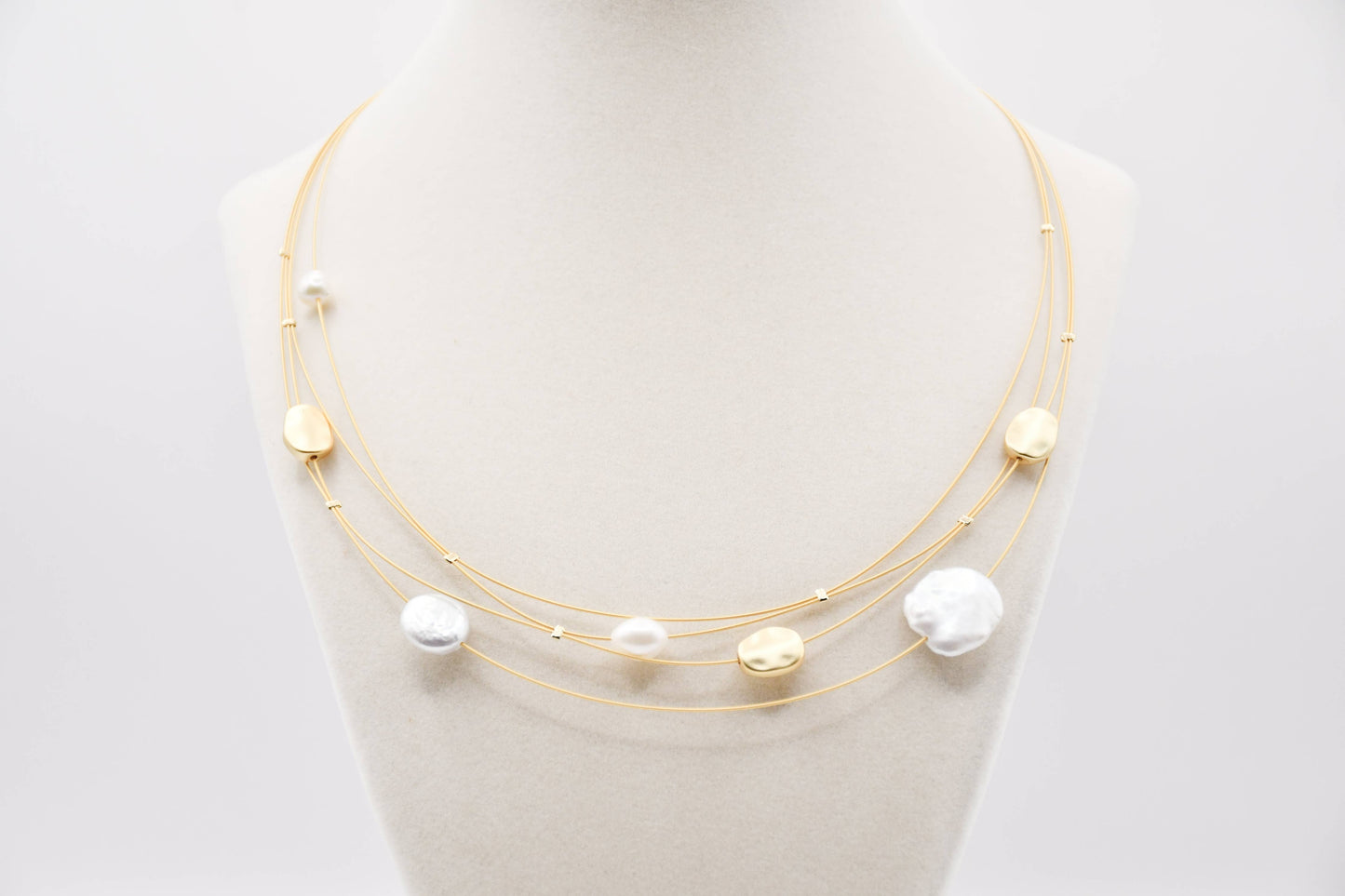 SH65-GLD Gold Japanese Wire With Freshwater Biwa Pe Necklace