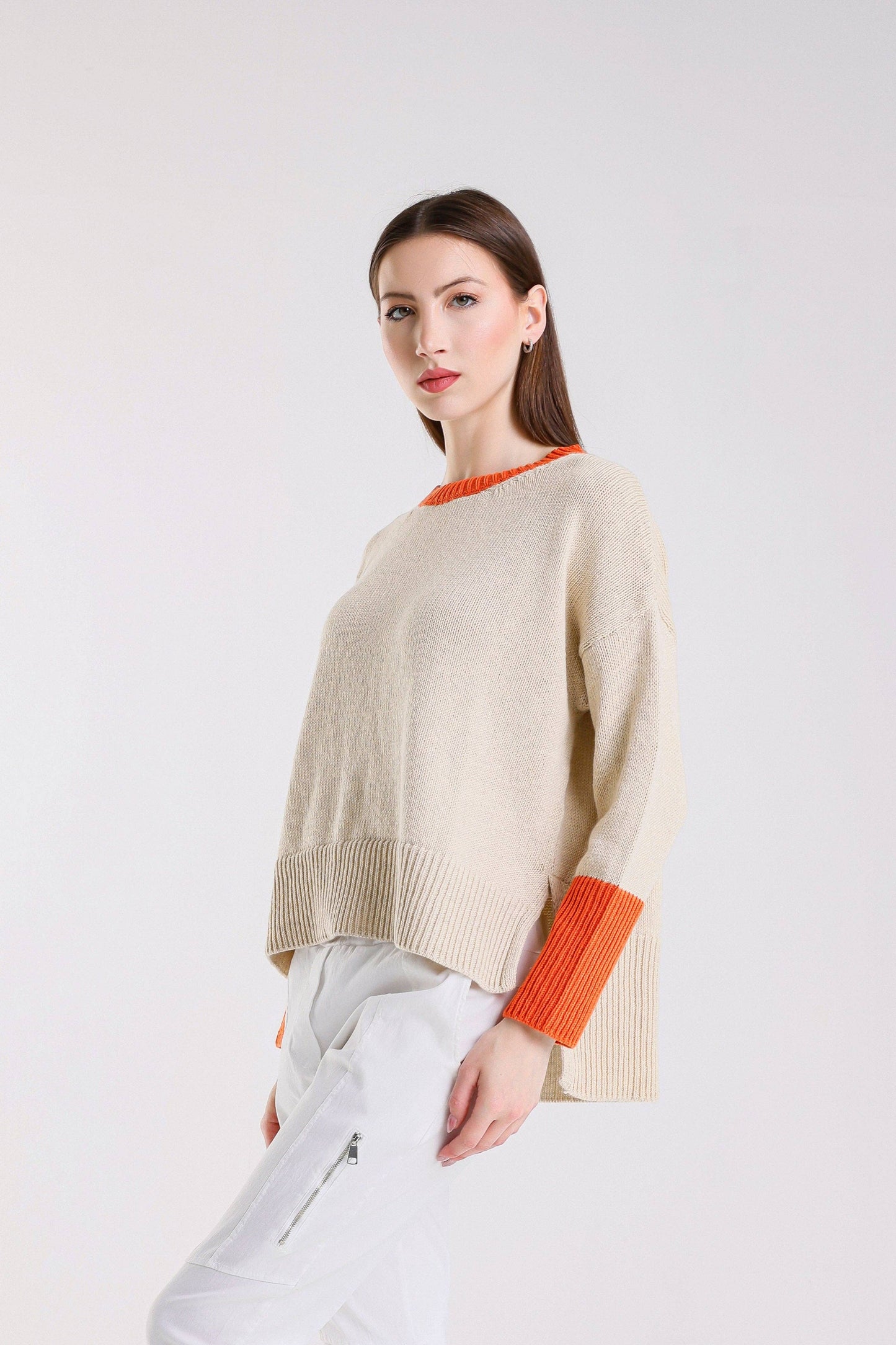 Lisbeth Contrast Neck Hi/Low Sweater (BLS915)
