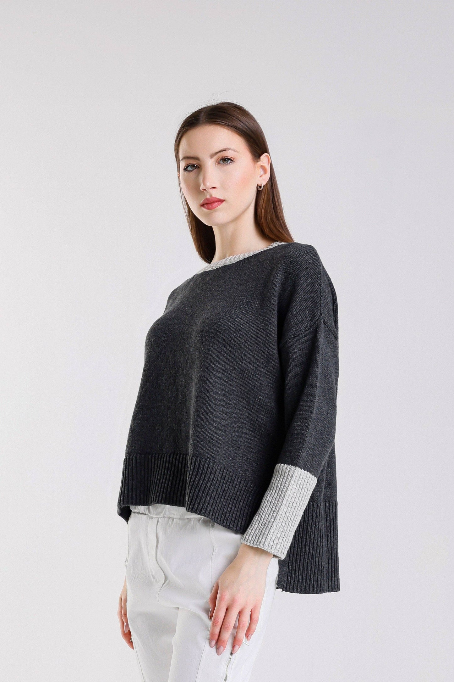 Lisbeth Contrast Neck Hi/Low Sweater (BLS915)